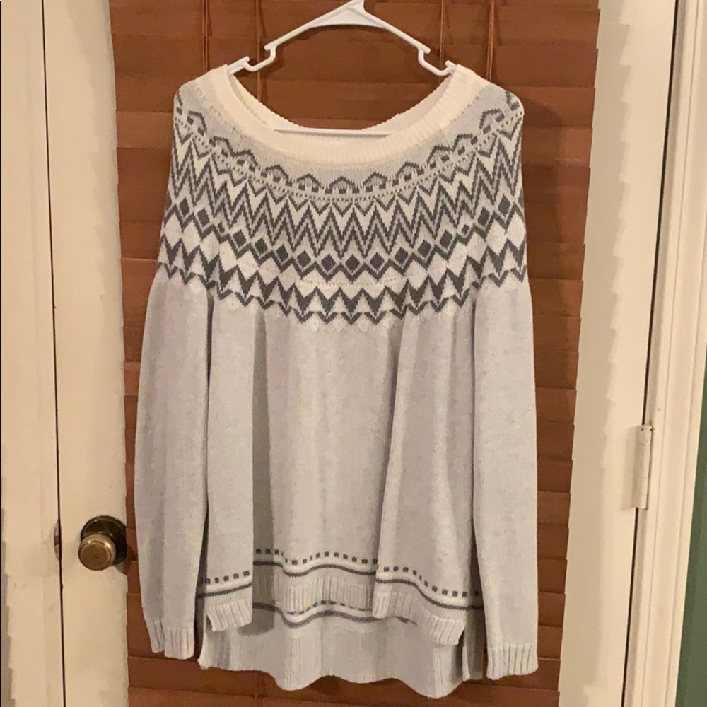 Old navy sweater